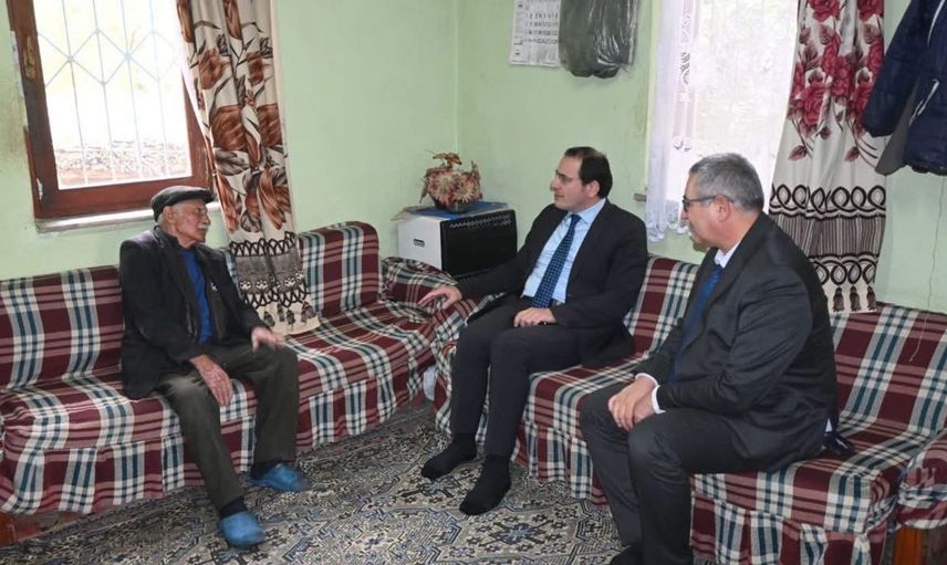 Yaşlılar haftasında kaymakamdan anlamlı ziyaretler