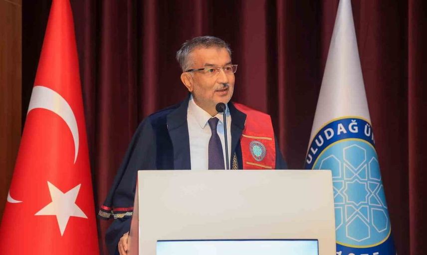 Tıp öğrencileri yeni eğitim yılına duygusal bir törenle başladı