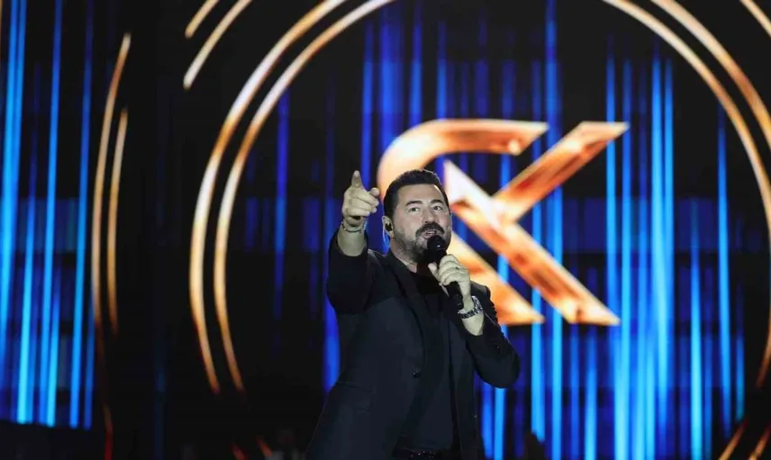 Malatya kültür yolu festivalinde müzikseverler Serkan Kaya'yla coştu