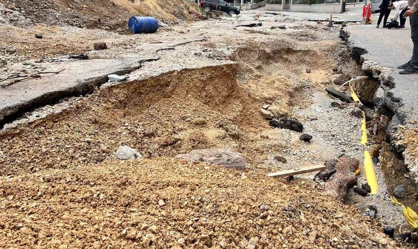 Ankara'da sel felaketi sonrası yol çöküntüleri çaresiz bıraktı