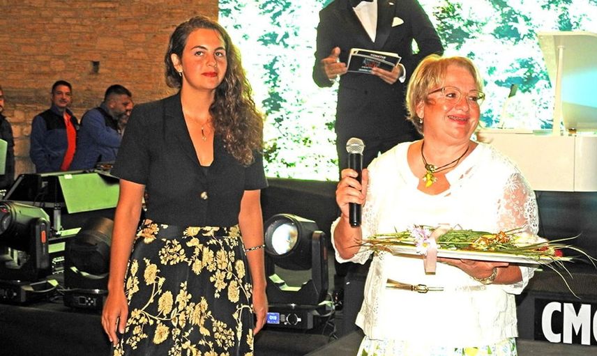 Çeşme'nin nişan balığı geleneği festivalde yeniden hayat buldu