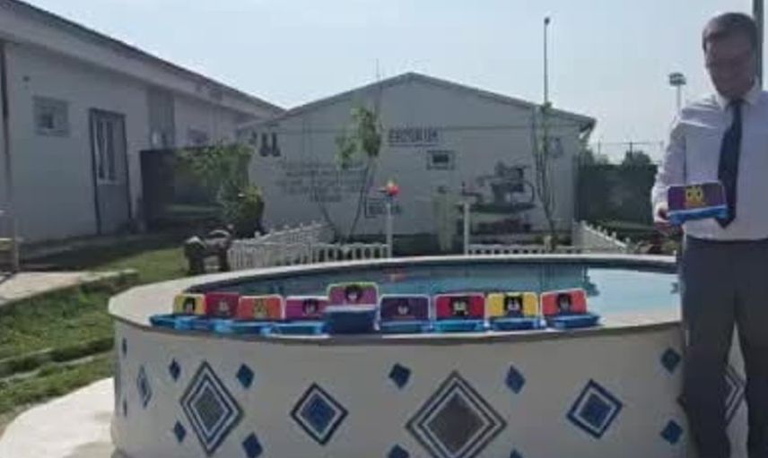 Özel çocuklardan anlamlı proje: Atık kutular sokak hayvanları için mama kabına dönüştü