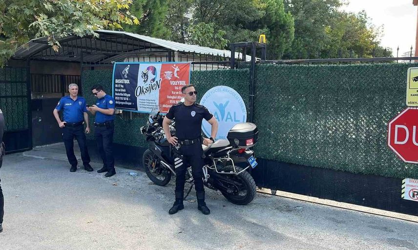 Bursa'da yeni eğitim dönemi için okul çevrelerinde güvenlik önlemleri artırıldı