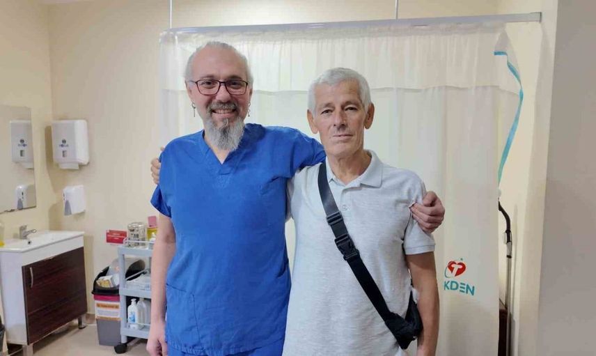 Mide kanseri hastasına kapalı yöntemle yeni sindirim sistemi kuruldu