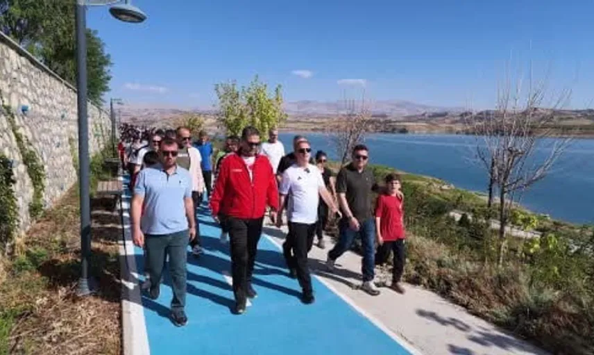 Adıyaman'da sağlıklı yaşam yürüyüşü: 160 kişi doğayla buluştu