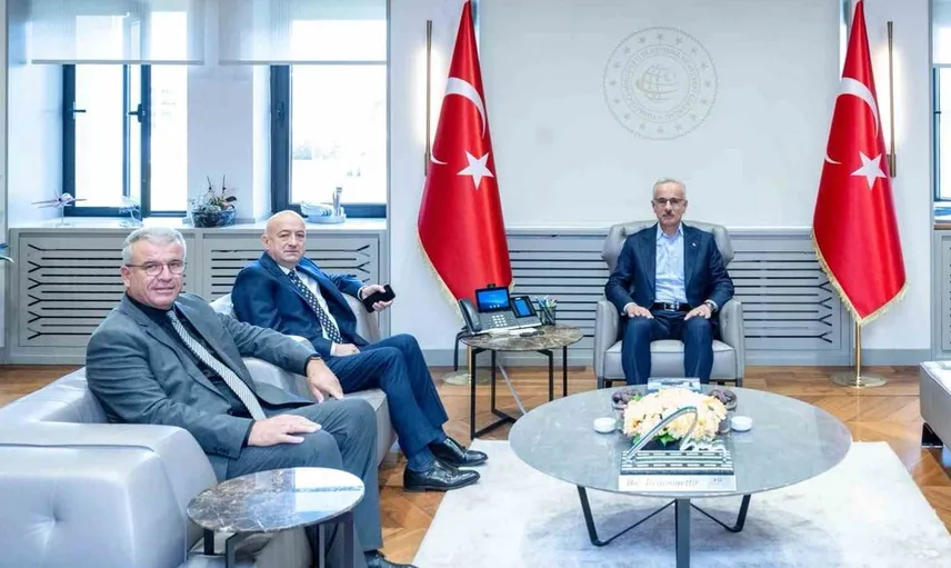 Karabiga ve Biga arasındaki yol projesine sıcak asfalt müjdesi