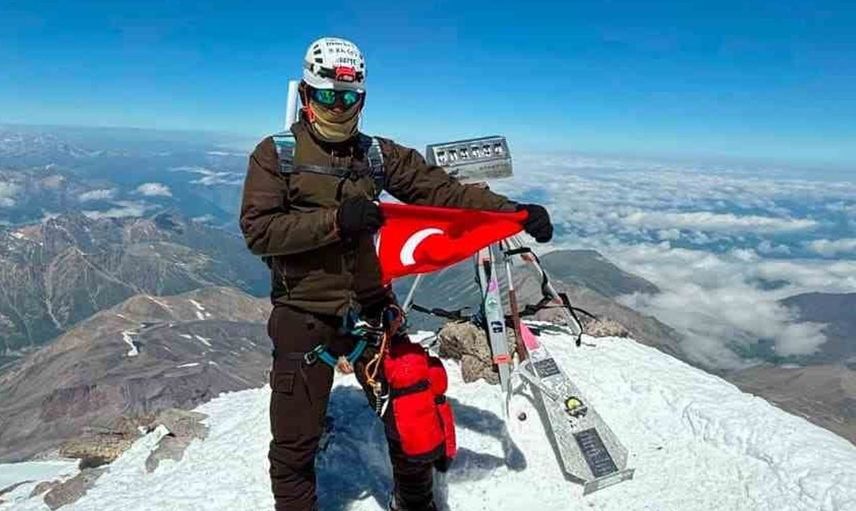 Elazığ gençlik ve spor kulübü elbrus dağında başarı sağladı