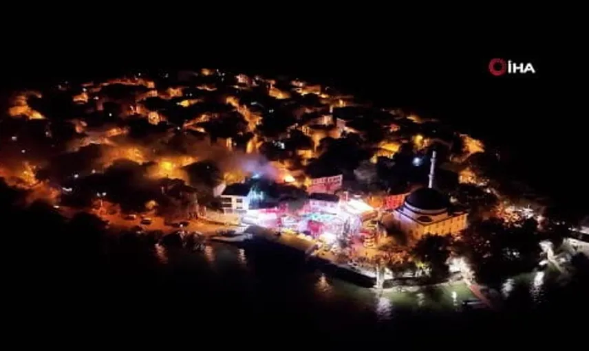 Bursa'da geceyi aydınlatan korkutucu yangın: Ekipler zamanında müdahale etti