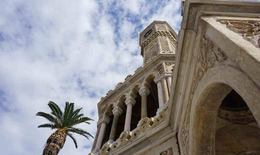 İzmir saat kulesi: 125 yıl boyunca şehrin simgesi olarak varlığını sürdürüyor