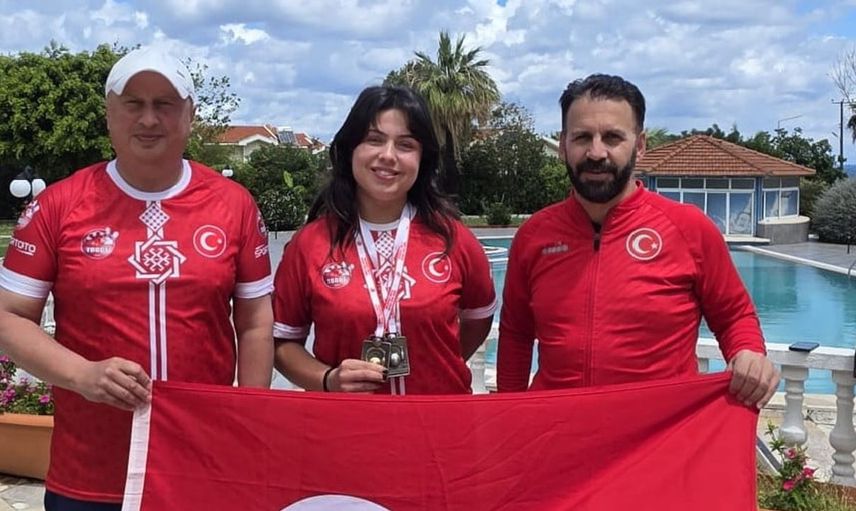 Melek Ünlü, Türkiye’yi Çim Topu Avrupa Şampiyonası'nda temsil edecek