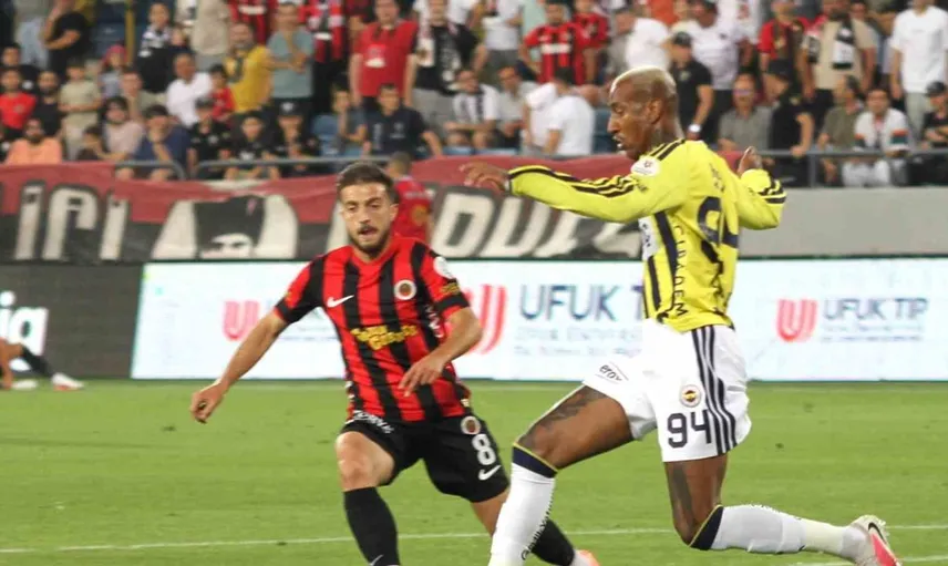 Fenerbahçe, Gençlerbirliği karşısında önde: Süper Lig heyecanı devam ediyor