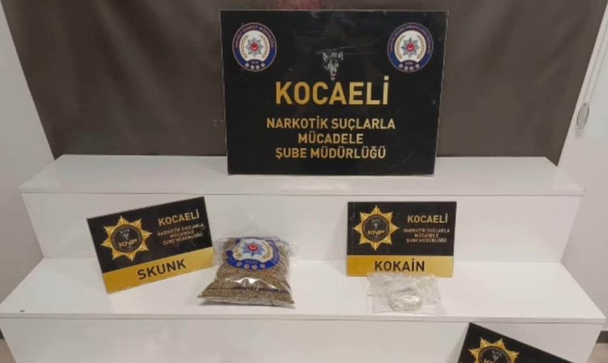 Kocaeli'de uyuşturucu operasyonuyla çok sayıda kaçak ürün ele geçirildi