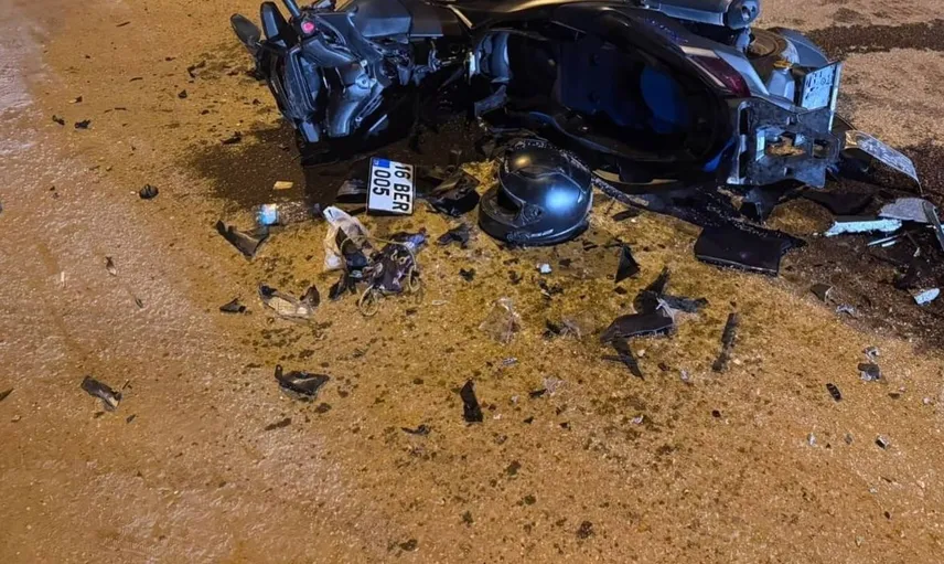 İnegöl'de otomobil ve motosiklet çarpıştı: ağır yaralı sürücü hastaneye kaldırıldı