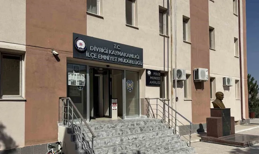 Sivas'ta kayıp bebek soruşturmasında gözaltındaki 6 kişi adliyeye sevk ediliyor