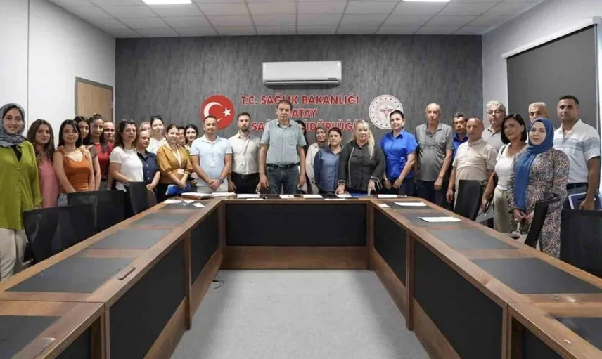 Hatay'da sağlık meslek lisesi öğrencileri için eğitim süreçleri masaya yatırıldı