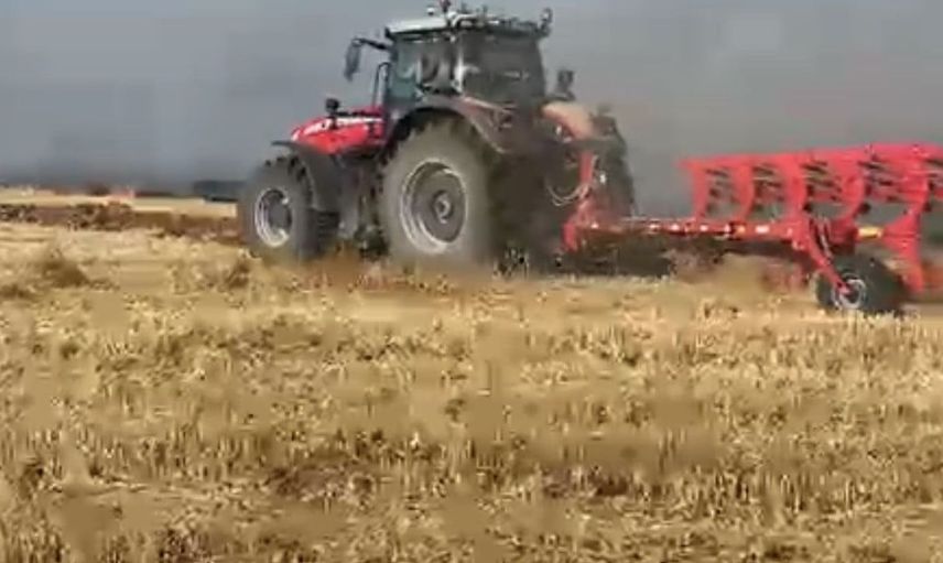 Eskişehir’de tarım arazisinde anız yangını kontrol altına alındı