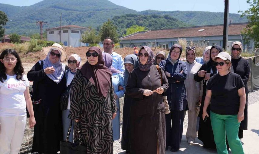 Düzce Belediyesi'nden kadınlara proje gezisi