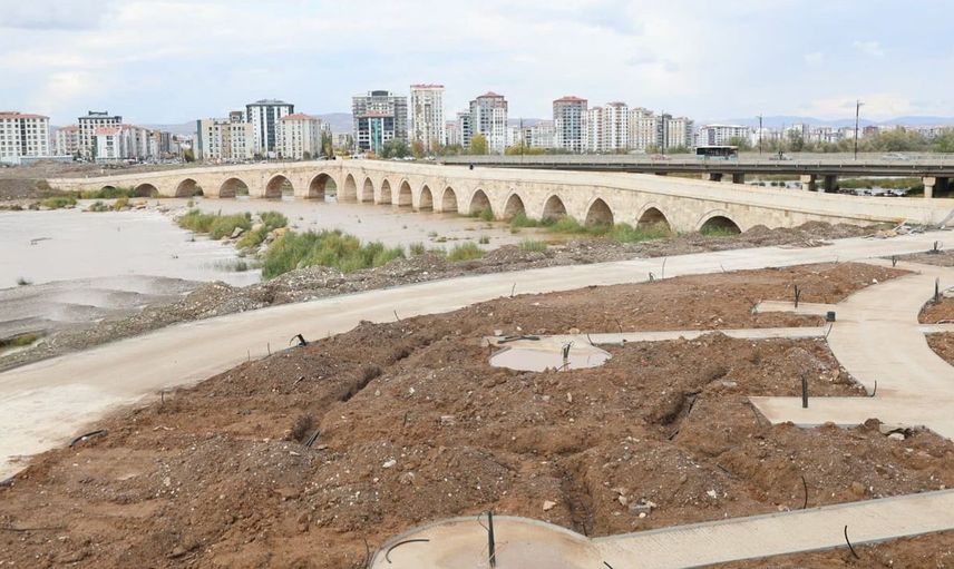 Sivas'ta sokak lezzetleri binasının temeli atıldı