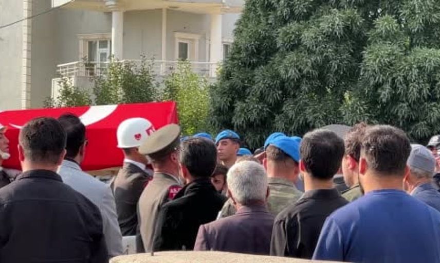 Yüksekova'da şehit er ziyar koparan gözyaşlarıyla uğurlandı