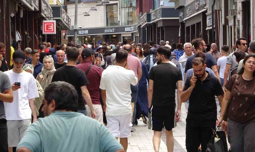 Trabzon'da 7'den 70'e herkes Salah'ı bekliyor