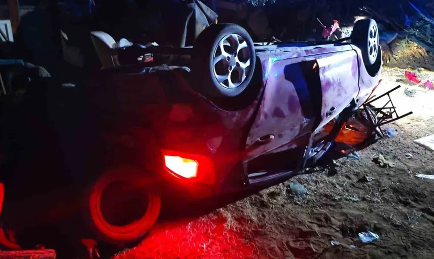 Keşan'da kontrolden çıkan otomobil takla attı: 4 yaralı