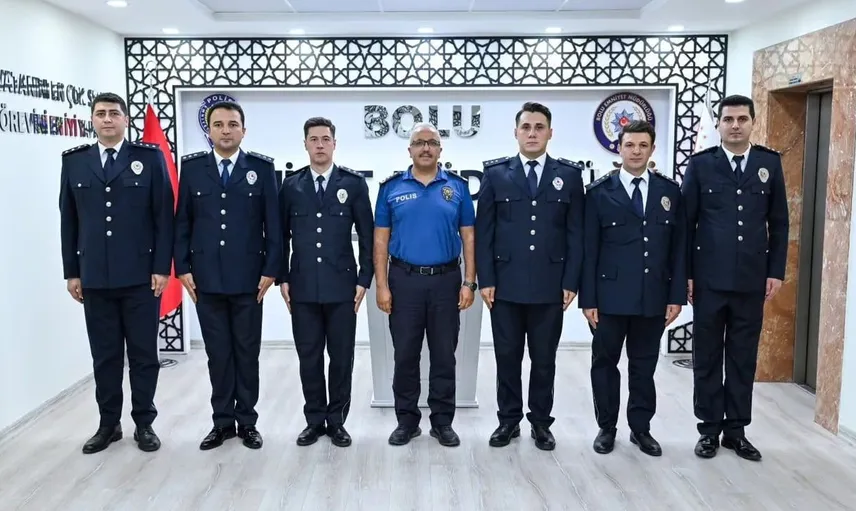 Bolu emniyetinde başkomiserlik rütbesi takdim töreni yapıldı
