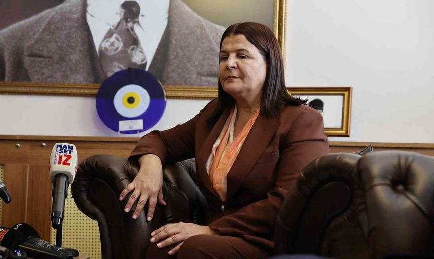 İzmir'de yerel yönetimlere cesaret çağrısı: 'Hizipçilikten kurtulun'