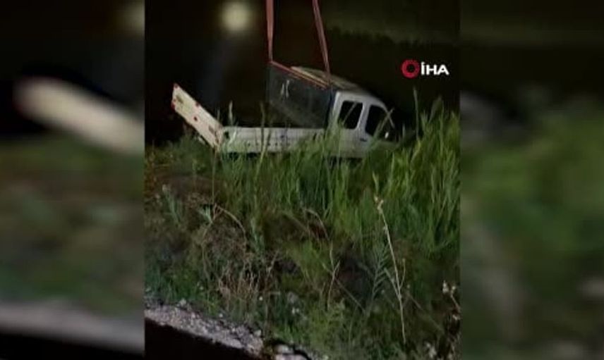 Karanlık yolda kaybolan tabela, sürücüyü felakete sürükledi: Kazadan sonra konuşamaz hale geldi