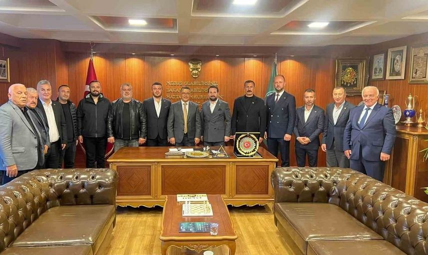 Bursa esnafının sorunları masaya yatırıldı: MHP'den BESOB'a ziyaret