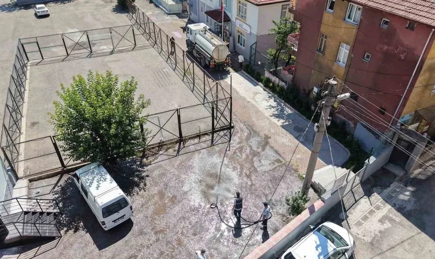 Karabük Belediyesi okullarda hijyen seferberliği başlattı