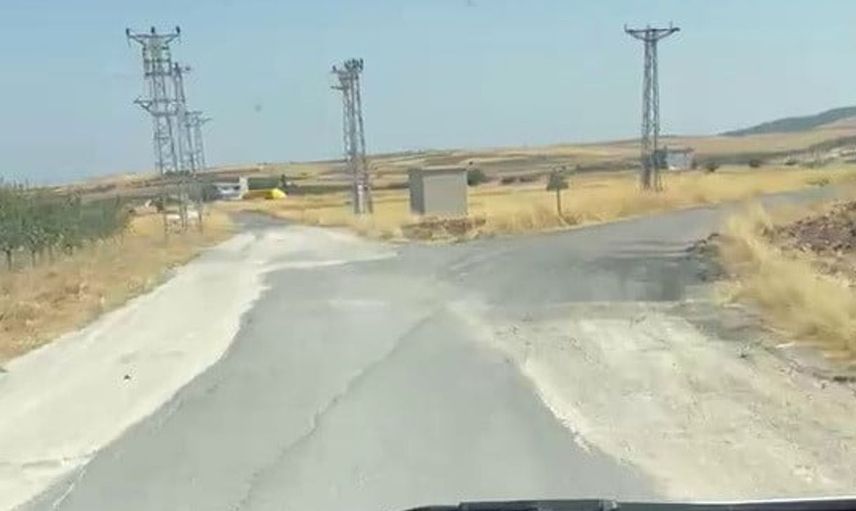 Bebek Köyü yolundaki bozukluklar vatandaşları mağdur ediyor