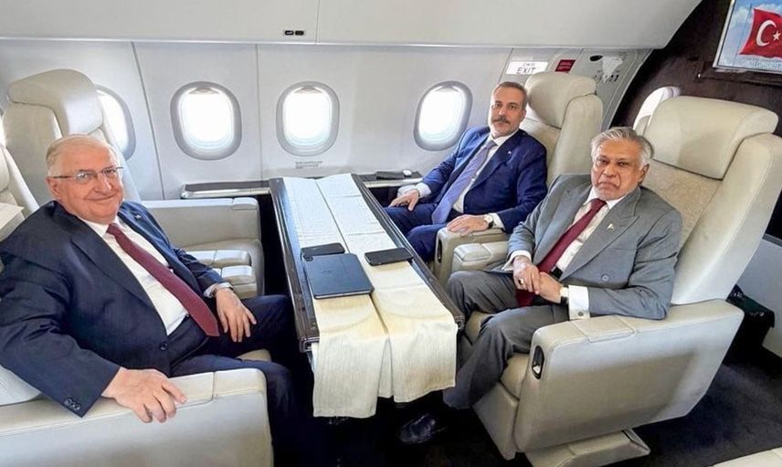 Hakan Fidan ve Yaşar Güler, Bişkek'te önemli bir toplantıya katılmak üzere Pakistanlı meslektaşlarıyla yola çıktı