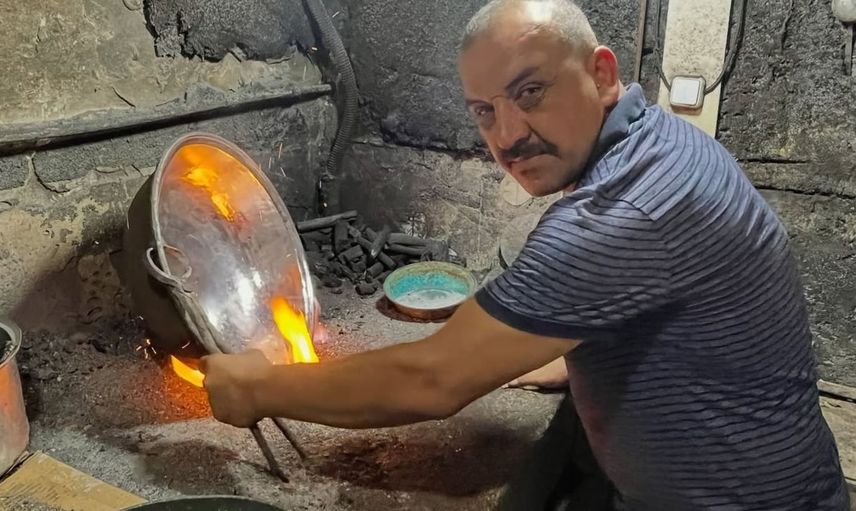 Ata mesleği kalaycılığı 26 yıldır sürdürülüyor