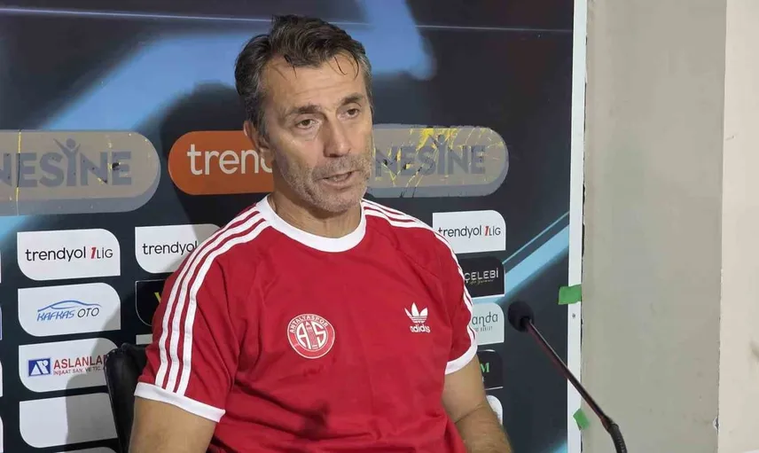 Bandırmaspor-Antalyaspor maçında teknik direktörlerden değerlendirmeler