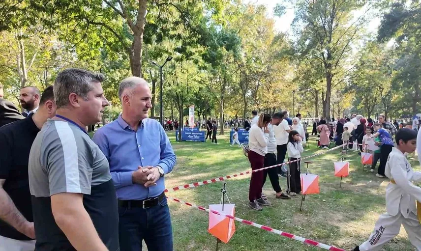 İnegöl'de çocuklar için spor şöleni coşkusu yaşandı