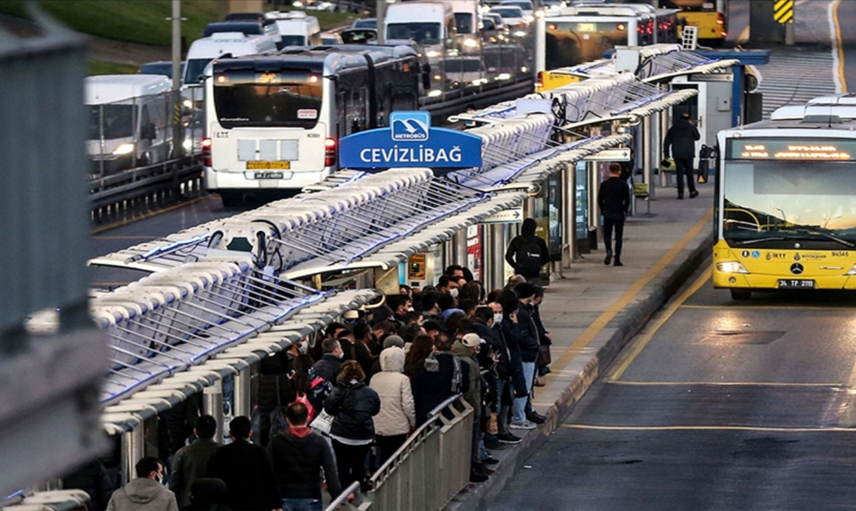 9 gün boyunca toplu taşımaya bir kuruş ödeme yapmanıza gerek yok! Resmi Gazete’de paylaşıldı