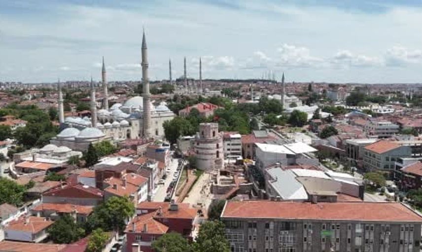 Sanat tarihçisi prof. dr. engin beksaç: makedonya kulesi hak ettiği bilgiye layık olması gereken bir yapı