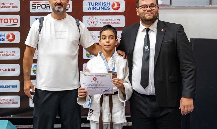 Yunusemre'nin minik judocuları Tokat'ta önemli başarılar elde etti