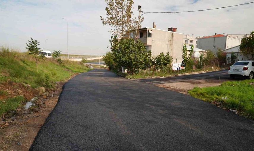 Tuzla'da yenileme çalışmaları sürüyor: Başkan Bingöl, bölge sakinleriyle buluştu