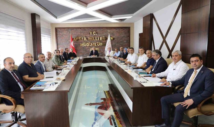 Ağrı’da eğitimde yeni dönem hazırlıkları masaya yatırıldı