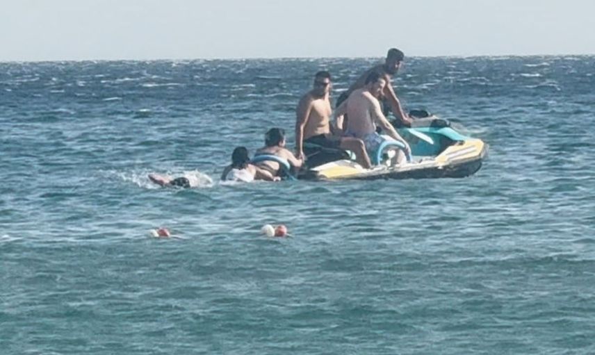 Büyükçekmece'de boğulma tehlikesi geçiren kadının kurtuluşu güvenlik kameralarında