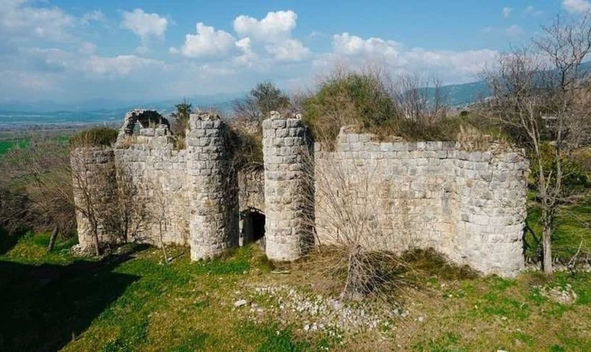 Asırlık savunma yapısı Anacık Kalesi kültür turizmine katkı sağlıyor