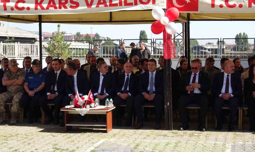 Kars'ta yeni eğitim yılı başladı: 56 bin öğrenci öğretime merhaba dedi