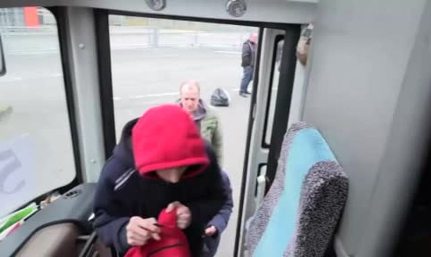 Oleshky’den tahliye edilen siviller, güvenli bölgeye ulaştı