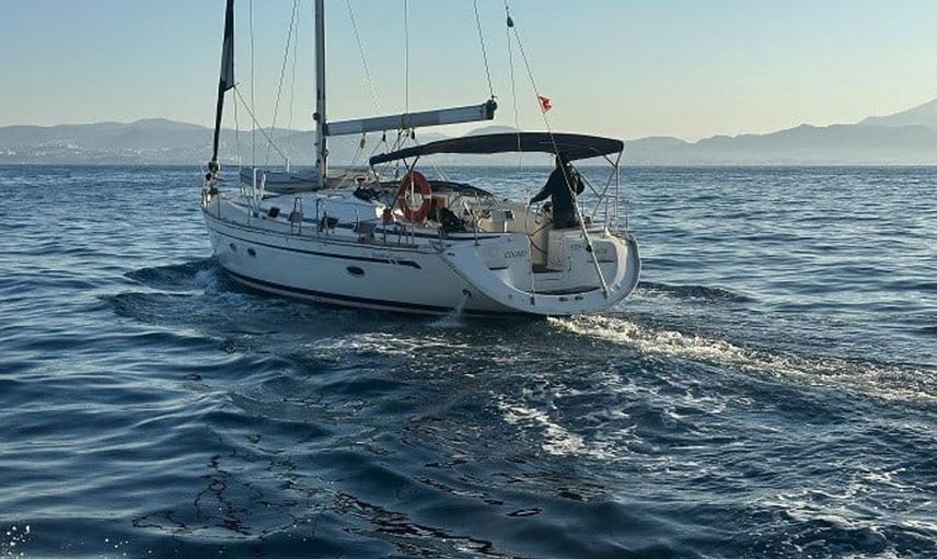 Kuşadası açıklarında göçmen kaçakçılığına geçit yok: 10 düzensiz göçmen yakalandı