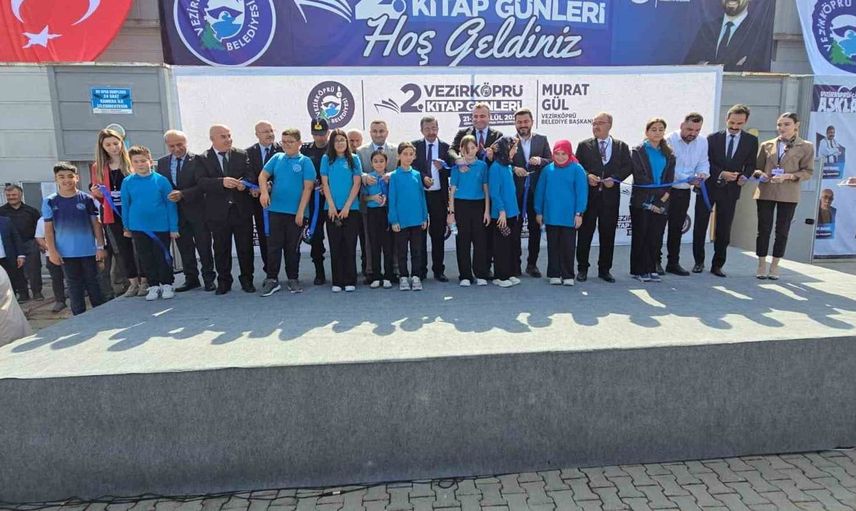 Vezirköprü Kitap Günleri kapılarını açtı, yazarlar ve okurlar buluştu