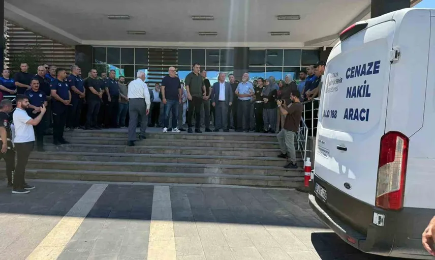 Serik’te genç zabıta osman kozan, kanserle verdiği mücadeleyi kaybetti