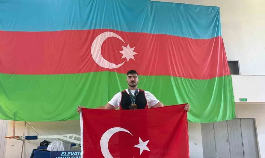 İzmirli genç sporcu uluslararası arenada iki dünya şampiyonluğu kazandı