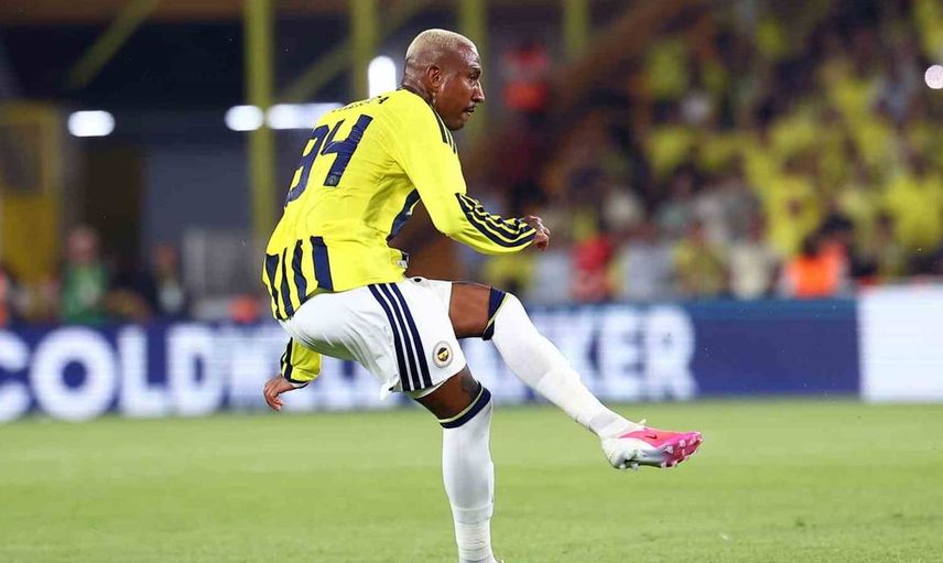 Fenerbahçe, Gornik Zabrze'yi 1-0 ile geçiyor (İlk yarı)