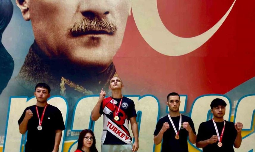 Bilecikli boks sporcuları Muaythai Zafer Kupası’ndan madalya ile döndü